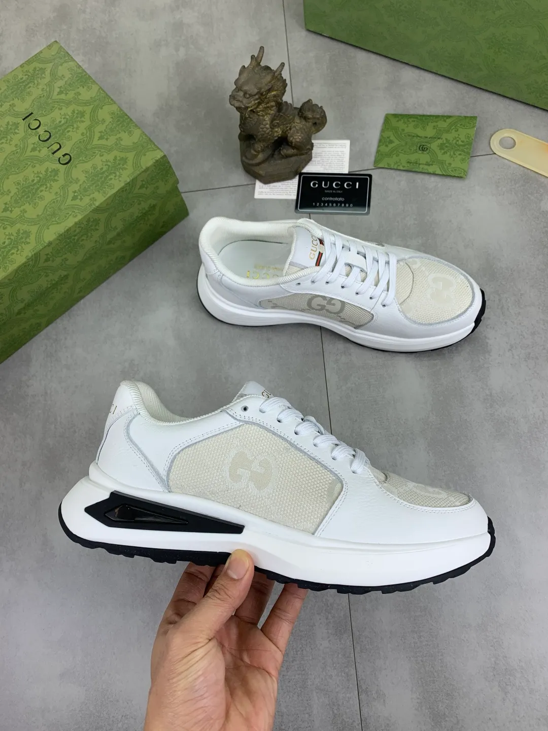 Men's shoes 💰P460💰【New model】🆘 The latest model from Gucci official website🎁Classic casual and fashionable men's shoes👟Best model💥The style is simple and elegant, exclusive for trendy men. Unique official website latest brand elements👑Gucci original decoration, fashionable and generous, the fabric is made of original soft calfskin➕Comfortable soft pigskin lining ✅Wear-resistant rubber outsole specified on the official website_Full of elasticity, the classic model taken at the counter 🎬Color: 3️⃣colors available😍Number of codes: 38-44 (45 46 customized)